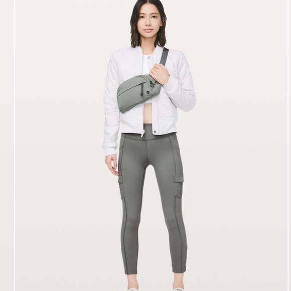 Lululemon Scenic Route 7/8 cropped leggings - Picture 8 of 13